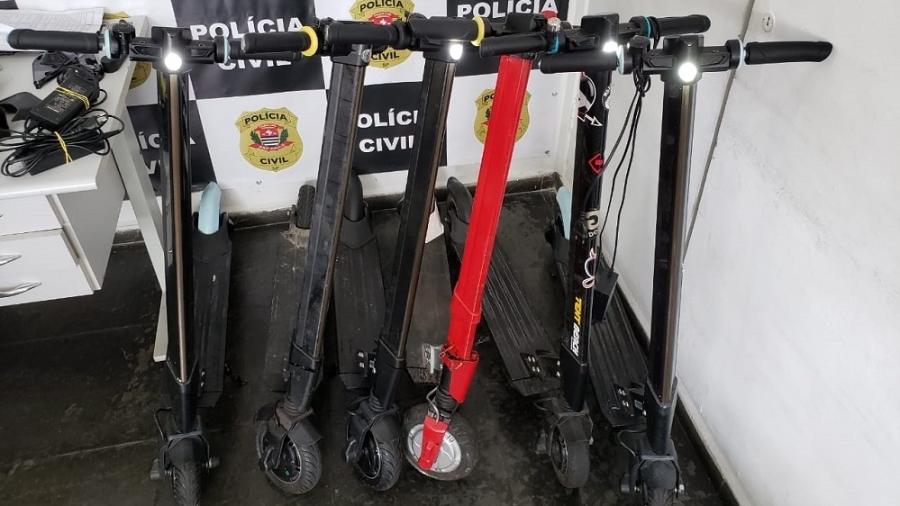 Patinetes recuperadas pela Polícia Civil em operação nesta quarta-feira - Polícia Civil/Divulgação