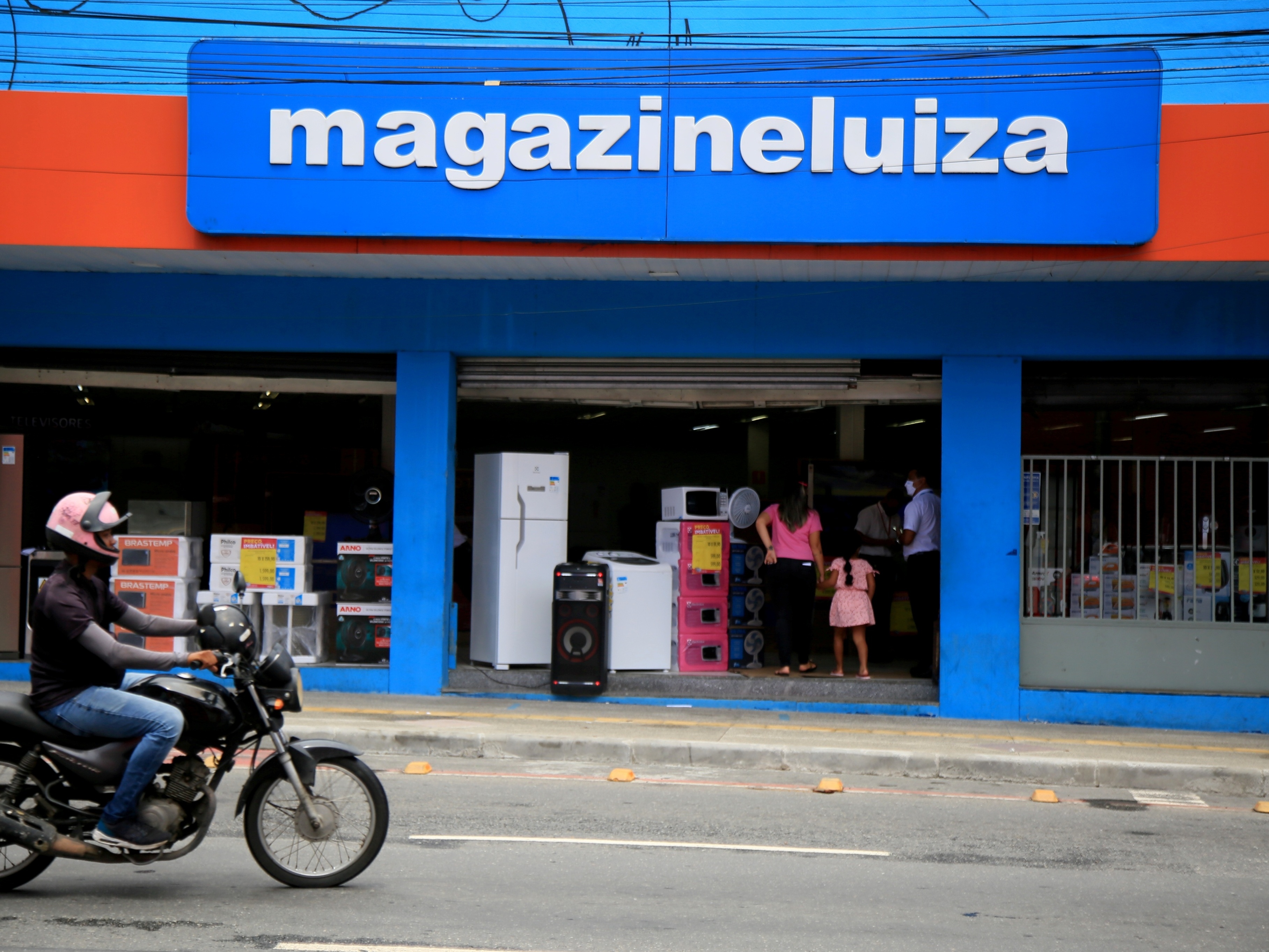 As piores ações da Bolsa no semestre: Magazine Luiza cai 67%
