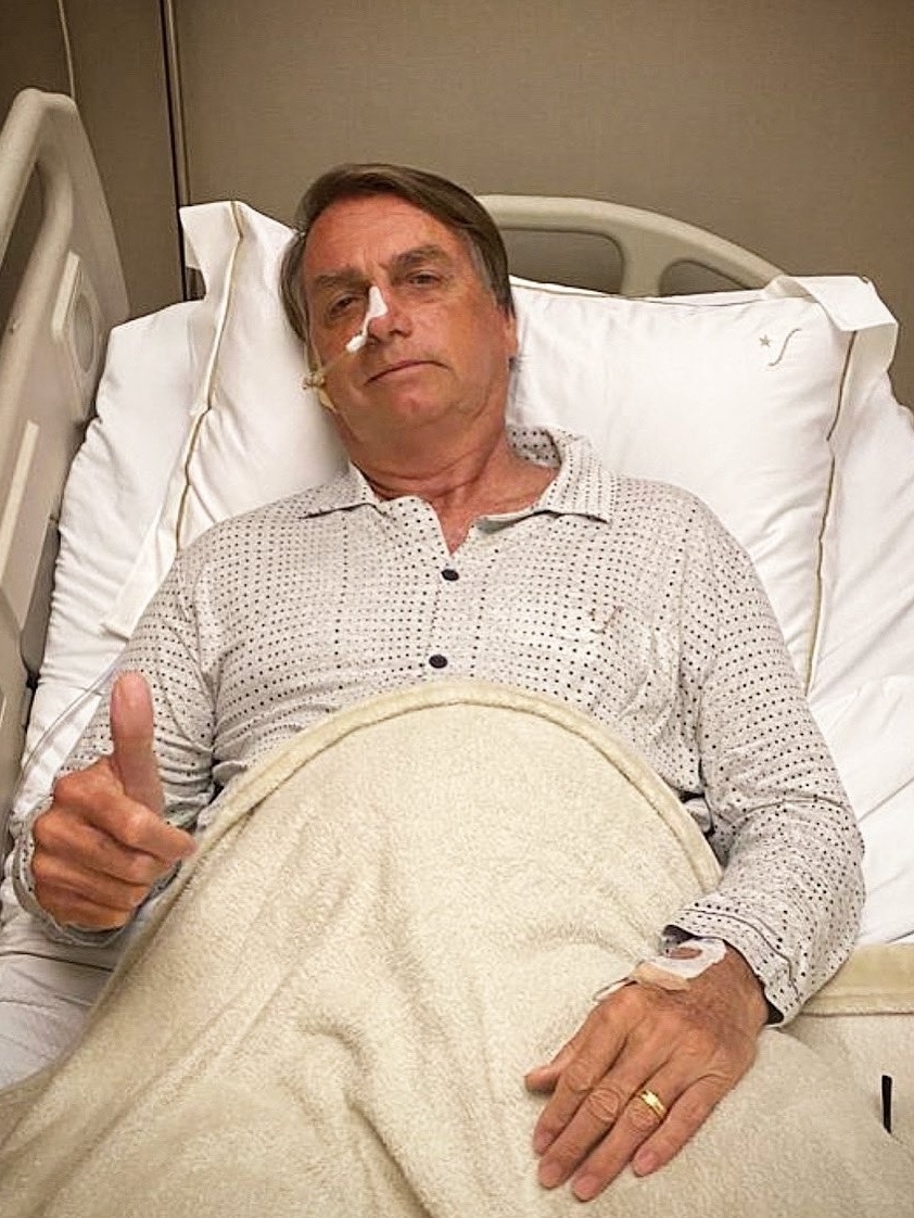 Médico revela fala de Bolsonaro antes de internação: 'Estou morrendo'