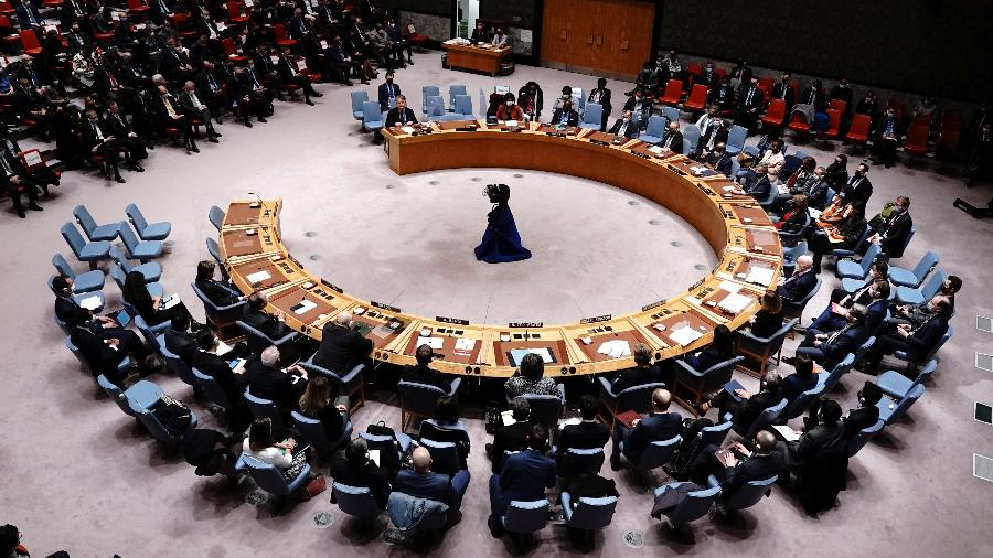 Reunião do Conselho de Segurança da ONU faz um minuto de siêncio pela Ucrânia antes de votar resolução sobre o ataque da Rússia ao país  - CARLO ALLEGRI/REUTERS