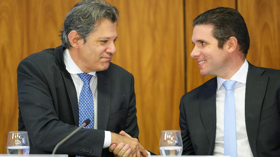O ministro da Fazeda, Fernando Haddad, com o presidente da Câmara, Hugo Motta O ministro da Fazeda, Fernando Haddad, com o presidente da Câmara, Hugo Motta