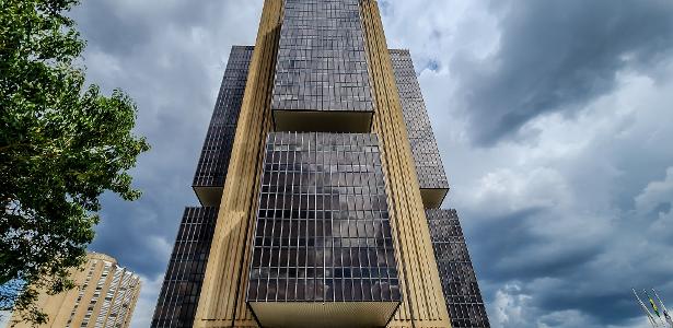 Brasileiros ainda têm R$ 10,5 bi esquecidos em bancos, diz Banco Central