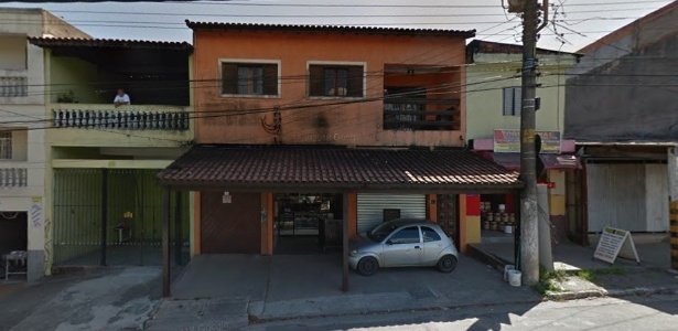 Segundo a polícia, assaltantes chegaram a fazer um refém em padaria  - Reprodução/Google Street View