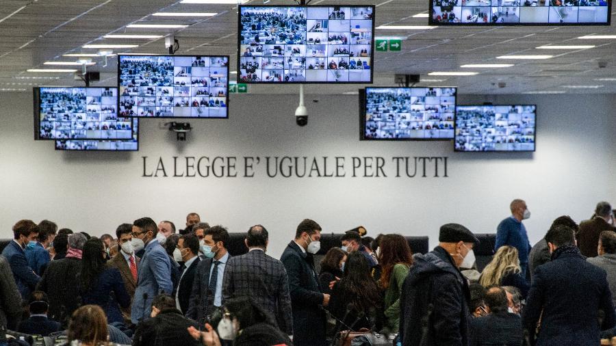 13.jan.2021 - Processo contra centenas de suspeitos de pertencerem à "Ndrangheta começa hoje em uma imensa construção fortificada em Lamezia Terme, Calábria - Gianluca Chininea/AFP