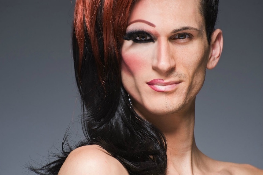 Fot Grafo Registra Metades Masculinas De Drag Queens Fotos Uol Not Cias