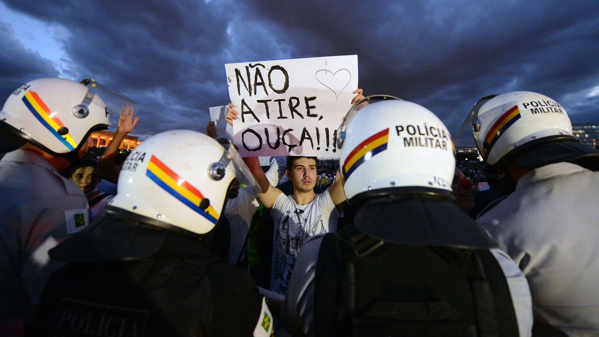 Fotos Imagens Do Dia 18 De Junho De 2013 18 06 2013 Uol Notícias