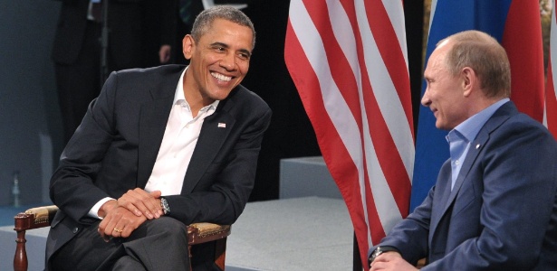 O russo Vladimir Putin (à direita) e o norte-americano Barack Obama em encontro em junho de 2013 - Alexei Nikolsky/EFE