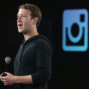 Mark Zuckerberg, durante anúncio da compara da rede social de fotos Instagram, em abril de 2012  - Justin Sullivan/Getty Images/AFP