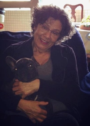 A dentista Francisca Berenice Dias Gil, de 68 anos, que participou de manifestação em Curitiba - Reprodução/Facebook