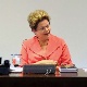 26.jun.2013 - A presidente Dilma Rousseff (centro), a ministra da Casa Civil, Gleisi Roffmann (à esq.) e o ministro do Trabalho, Manuel Dias, se reuniram na manhã desta quarta-feira com representantes sindicais. Em seu pronunciamento, após protestos, a presidente havia afirmado que se reuniria com representantes de movimentos sociais e sindicais para discutir propostas e melhorias para o país - Evaristo Sa/AFP