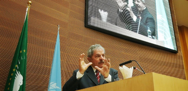 30.jun.2013 - Ex-presidente brasileiro Luiz Inácio Lula da Silva discursa na abertura do encontro sobre segurança alimentar na Etiópia em 2013