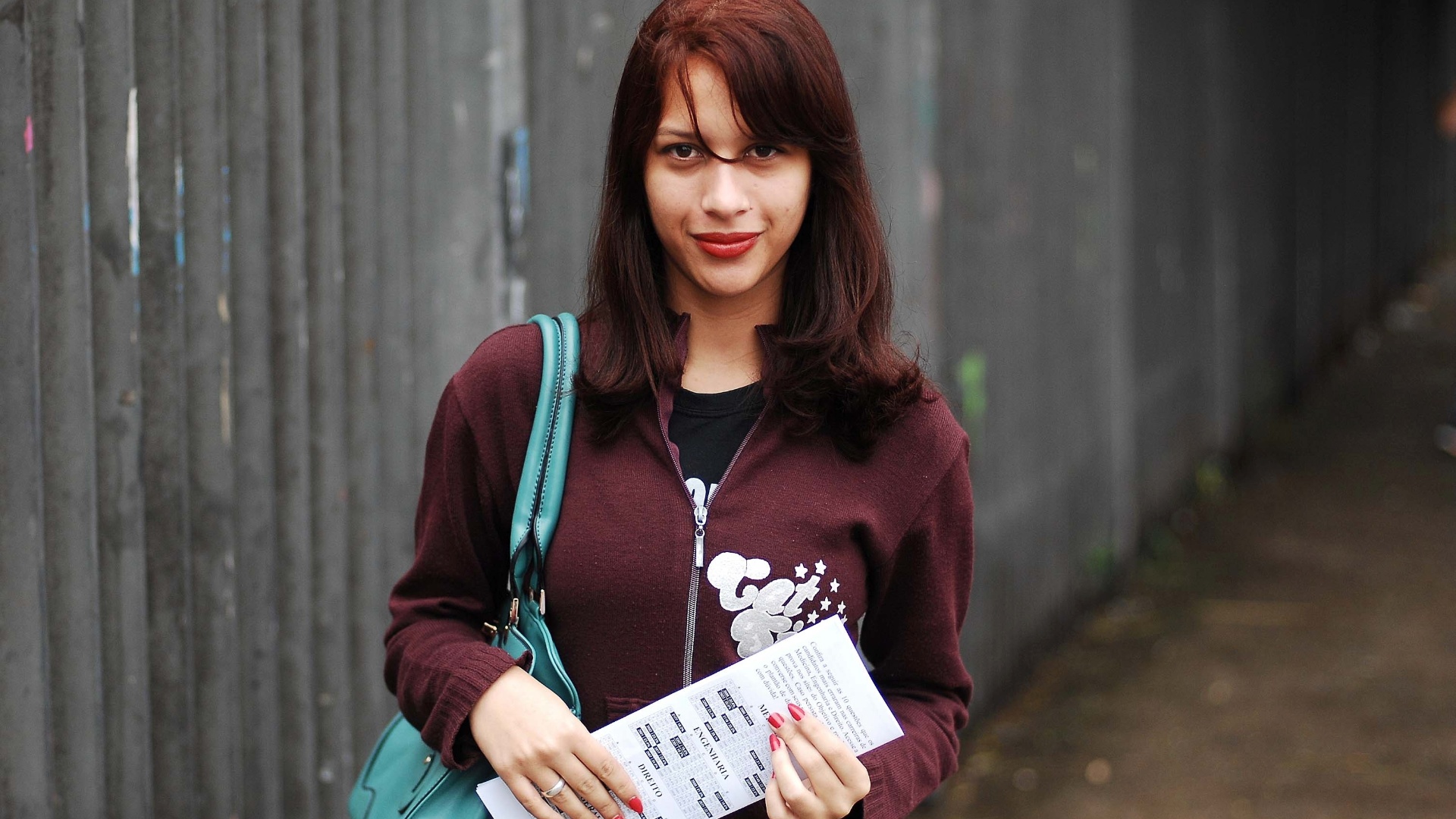 Candidatos fazem vestibular 2013 de inverno das Fatecs - Reinaldo Canato/UOL