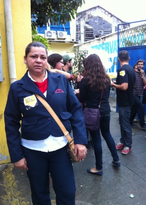 Segundo a ascensorista Maria José Pereira, a polícia não tem respeito por quem mora na favela - Julia Affonso/UOL