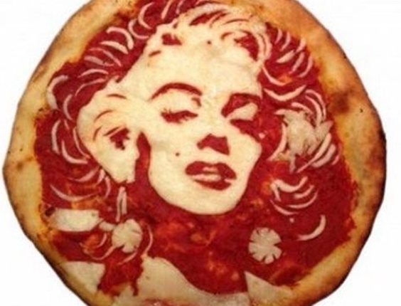 3.jul.2013 - Pizza com imagem da atriz Marilyn Monroe feita por Domenico Crolla, em Glasgow, Escócia