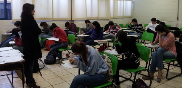 Após obter o título de mestre pelo Profmat, a professora Raquel Bodart ampliou sua área de atuação. Além das aulas de matemática no IFTM (foto), ela participa de atividades para melhoria do ensino na rede pública - Arquivo pessoal 