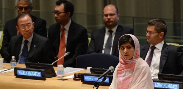 A paquistanesa Malala Yousafzai discursa na ONU, nesta sexta-feira (12), dia em que completa 16 anos. Malala foi atacada por talibãs no ano passado por defender o acesso das meninas à educação