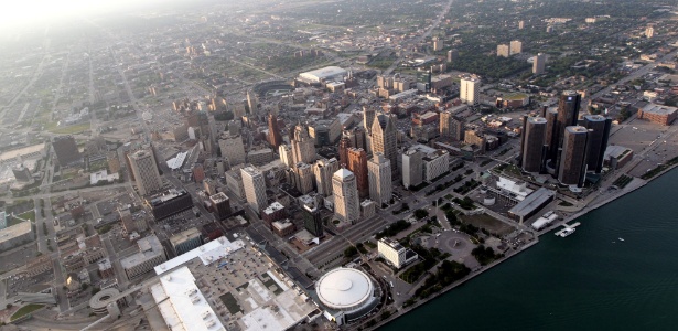 Cidade de Detroit (EUA) é banhada pelo rio Detroit e lago St. Erie - Jeff Kowalsky/Efe
