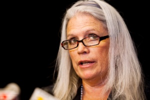 Irene McCormack Jackson, ex-diretora de comunicação do prefeito de San Diego, Bob Filner, apresenta um processo por assédio sexual contra o político