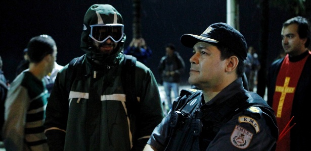 27.jul.2013 - O tenente-coronel Mauro Andrade, que passou a comandar a PM nos protestos - Marcelo Piu / Agência O Globo