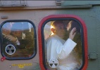 Papa Francisco acena de helicóptero, na Residência Assunção, em Sumaré, no Rio de Janeiro. Ele segue para o Riocentro, onde se encontrará com voluntários da Jornada Mundial da Juventude - Reprodução