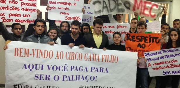 30.jul.2013 - Alunos mantém ocupação da reitoria da Universidade Gama Filho - Reprodução/Facebook Camed - Gama Filho