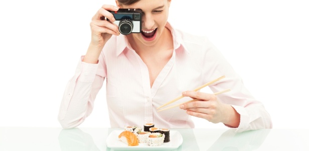 A tecnologia não pode estragar o jantar, dizem os jovens - Thinkstock/Getty Images