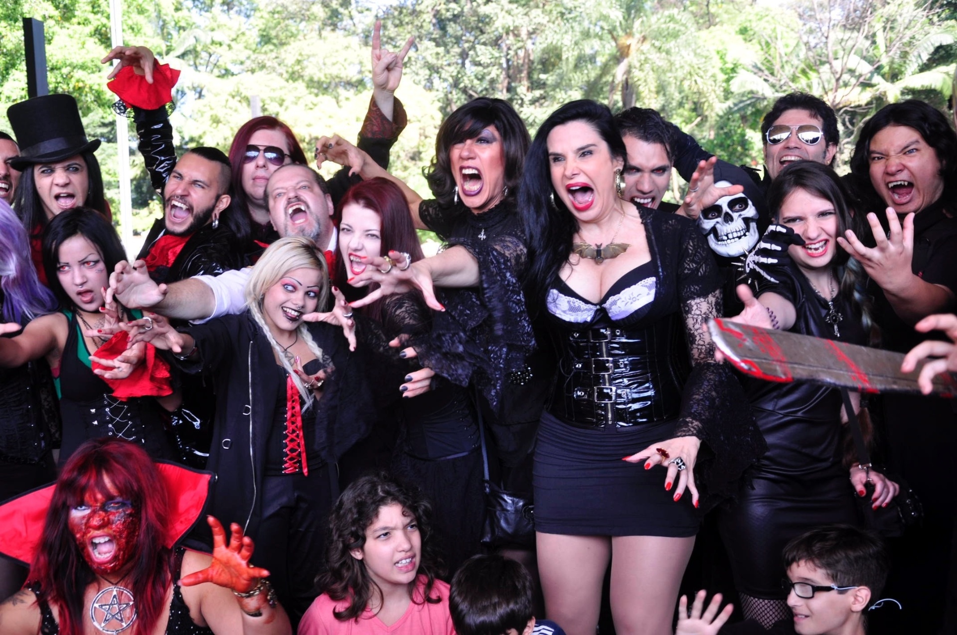 Fotos: Fãs comemoram Dia do Vampiro em São Paulo - 10/08/2013 - UOL ...