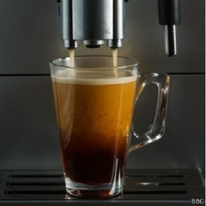 Pesquisas já indicaram benefícios e malefícios do café à saúde - BBC