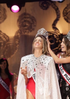 A representante de Diadema, Bruna Michels, foi eleita Miss São Paulo no Palácio das Convenções do Anhembi, na capital paulista - Carol Gherardi/Band