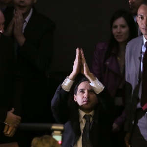 Em 29 de agosto, deputado federal Natan Donadon agradece após votação na Câmara dos Deputados decidir pela não cassação do seu mandato - Sergio Lima/Folhapress