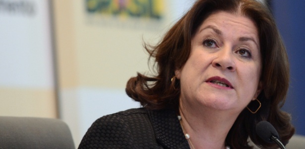 A ministra do Planejamento, Miriam Belchior, explica o Projeto de Lei Orçamentária para 2014 - Antonio Cruz/ABr