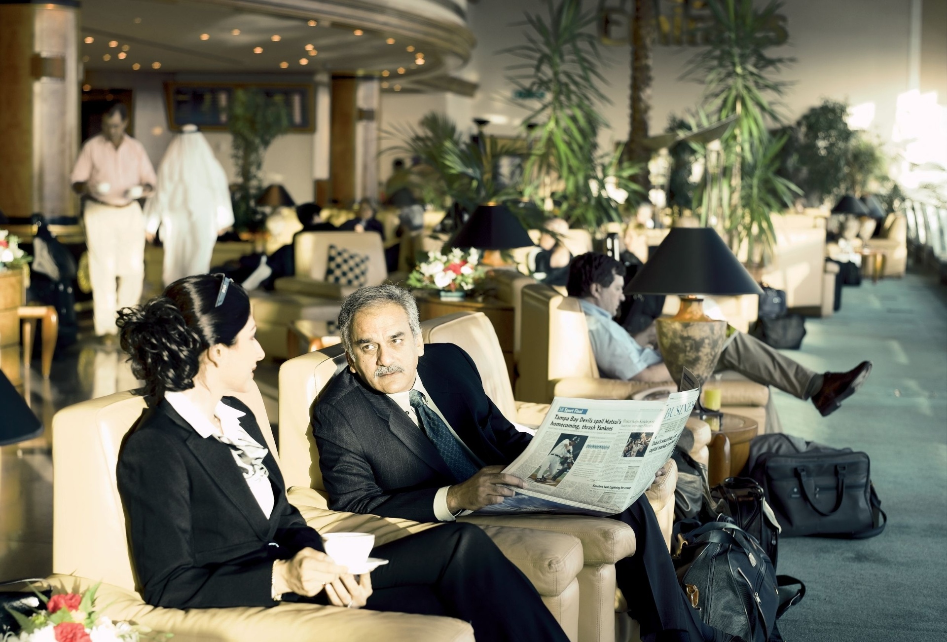 Lounge que serve como sala de espera para passageiros da 1ª classe da Emirates - Divulgação