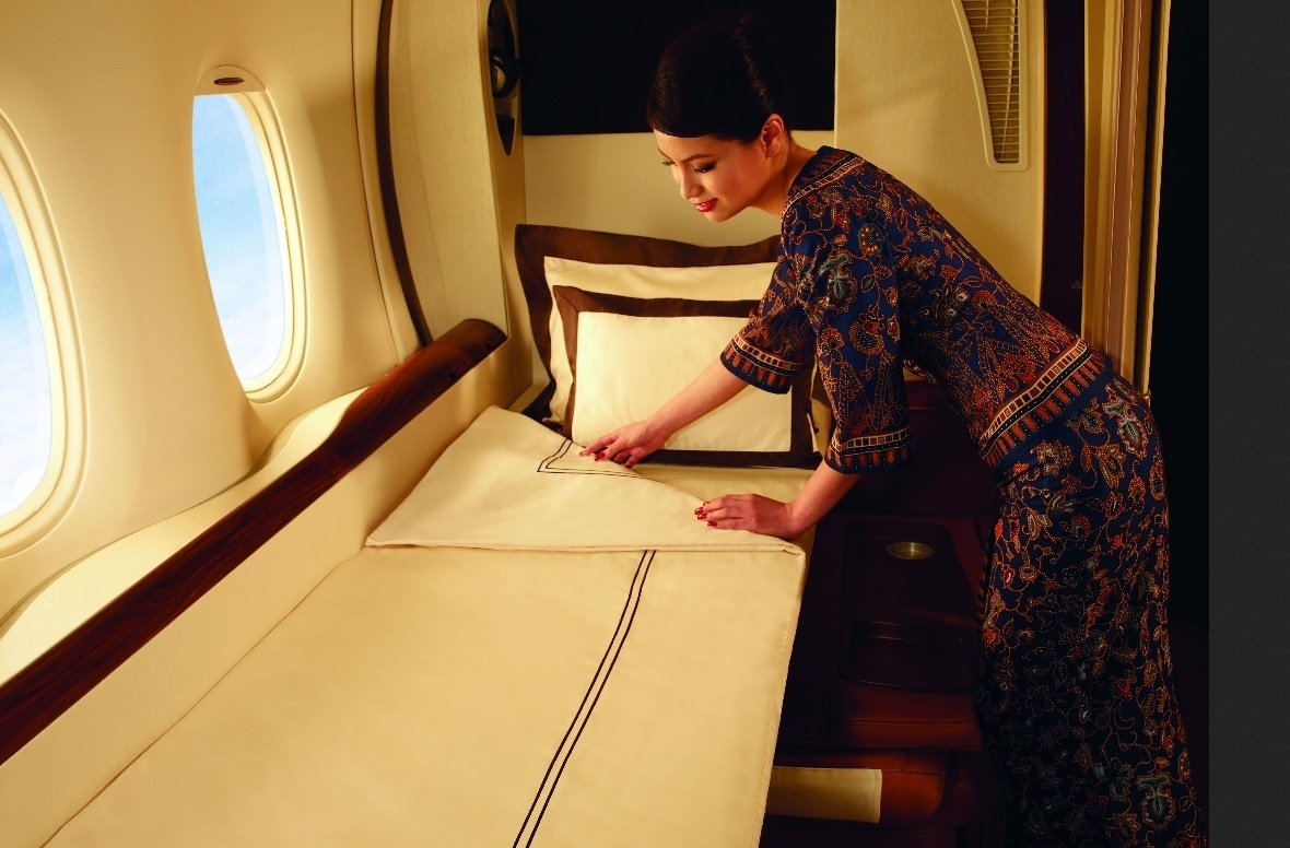 A Singapore Airlines oferece, em seus aviões, suítes para os passageiros que quiserem viajar com maior privacidade - Divulgação