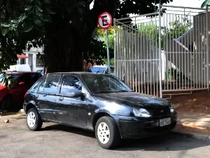 Pode guardar vaga? Veja regras para estacionar na rua sem levar multas