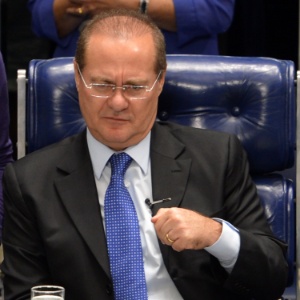 O presidente do Senado, Renan Calheiros (PMDB-AL), voou a Recife em avião da FAB - Valter Campanato/Agência Brasil