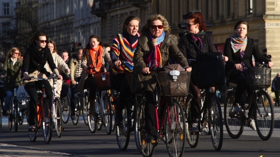 Pessoas pedalam em Copenhague (Dinamarca) - Divulgação/Copenhagenize Design Co.