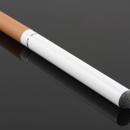 Cigarro eletrônico - Thinkstock