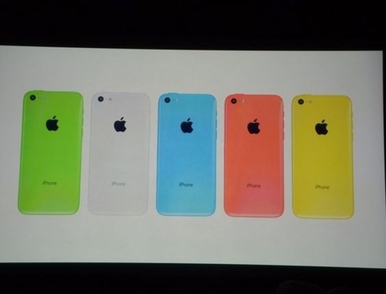 O iPhone 5c tem processador A6 dual-core, tela retina de 4 polegadas, duas câmeras (a traseira é de 8 megapixels), tecnologia Bluetooth 4.0 e, segundo a Apple, será compatível com redes 4G de todo o mundo. Será vendido nas cores verde, branca, azul, vermelha e amarela