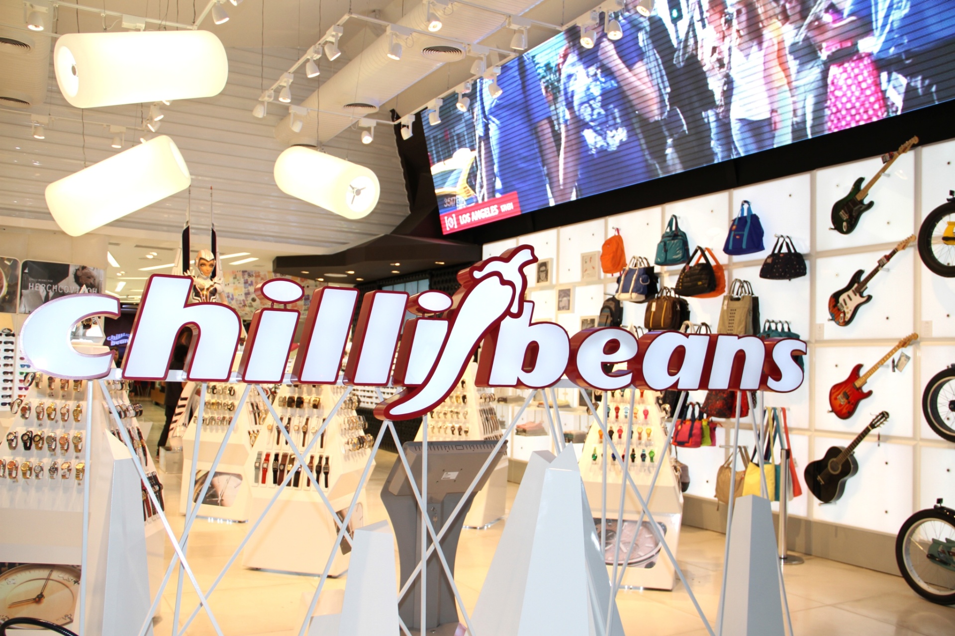 Fotos Oscar Freire atrai lojas populares 16/09/2013 UOL Economia