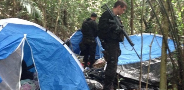 Policiais do Bope descobriram um acampamento de traficantes durante uma operação na manhã desta sexta-feira (20) no morro da Covanca - Divulgação/BOPE