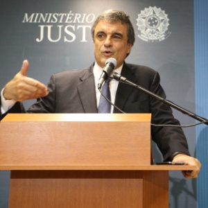 Ministro da Justiça, José Eduardo Cardozo, durante congresso realizado em setembro  - Andre Coelho/ Agência O Globo