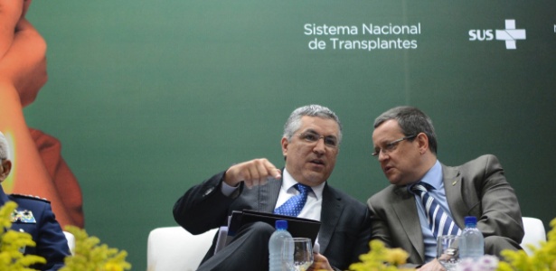 O ministro da Saúde, Alexandre Padilha, e o deputado Beto Albuquerque (PSB-RS) durante apresentação da Campanha Nacional de Doação de Órgãos - Antonio Cruz/Agência Brasil