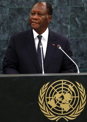 O presidente da Costa do Marfim, Alassane Ouattara, discursa na ONU: teve um único chefe de milícia simpatizante encarcerado - Mike Segar/Reuters
