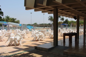 Clubes de funcionários públicos em Brasília têm piscina, toboágua
