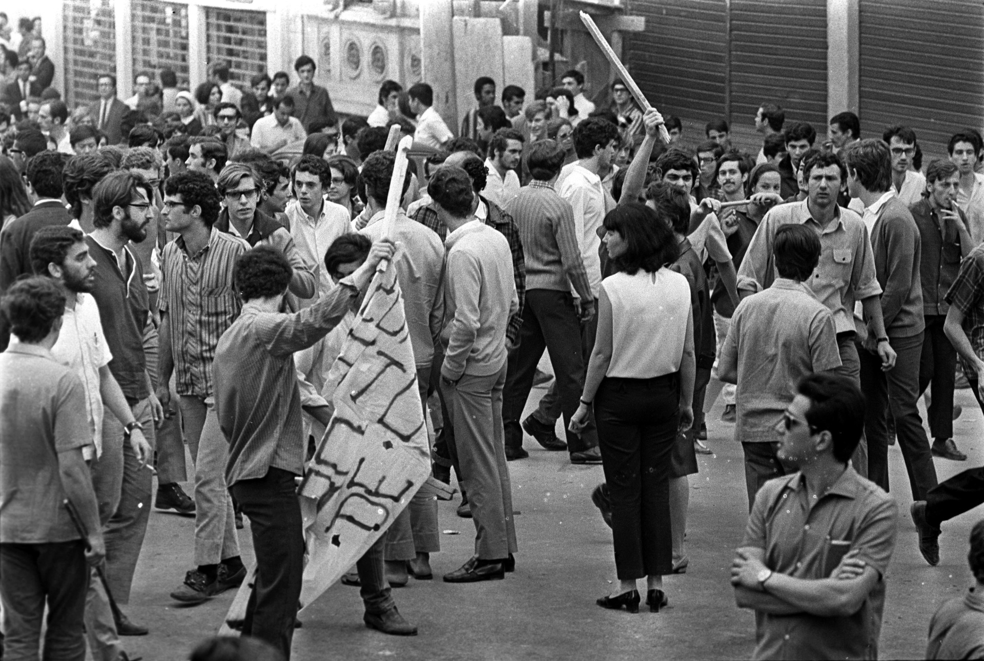 Fotos 1968 Protestos Contra A Ditadura Militar Movimentam As Ruas Do País 17022014 Uol
