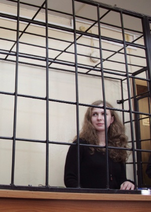 Maria Alyokhina, da banda Pussy Riot, foi solta hoje - Roman Yarovisyn/Reuters