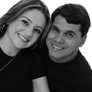 Fernanda Braga dos Santos Almeida e Ricardo Jardim Almeida morreram após avião monomotor em que estavam explodir no Pantanal (MS) - Reprodução/Facebook