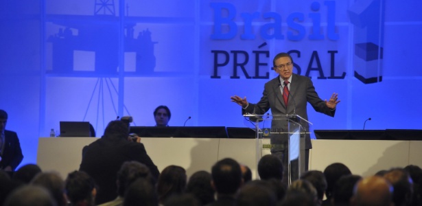 Consórcio formado por Shell, Total, CNPC, CNOOC e Petrobras foi o vencedor do leilão de Libra