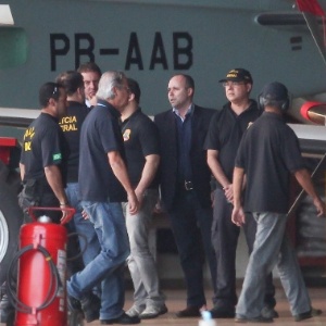 O ex-ministro da Casa Civil José Dirceu chega a Brasília para ser preso na Papuda - Pedro Ladeira - 16.nov.2013/Folhapress