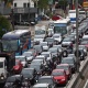 18.nov.2013 - São Paulo tem trânsito intenso na manhã desta segunda-feira (18) na avenida Bandeirantes, próximo ao aeroporto de Congonhas. Na quinta-feira (14) a cidade registrou 309 quilômetros de filas às 18h, batendo recorde histórico de congestionamento - Renato S. Cerqueira/Futura Press/Estadão Conteúdo